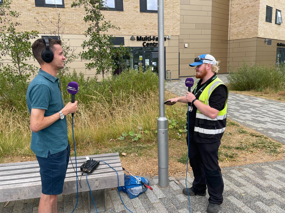 UniNhantsNews's tweet photo. How ecologically aware are we at #UON?

BBC Northampton’s @tompradio visited Waterside to find out about our Energy Centre, grounds management and rare plants that are cropping up around campus.

https://t.co/IgTsGcKKBZ (1hr24; 1hr52; 2hr22; 2hr55).

@AwesomeUon https://t.co/1LHWcCDLuO