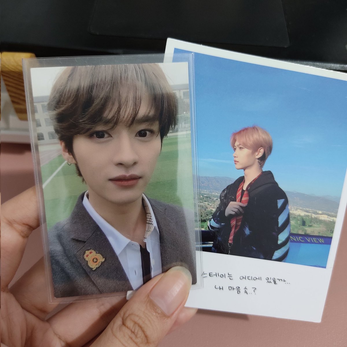 leee_buy's tweet photo. #einmails
helloooo @svtstores_sky lino gl lim & felix pola came home safely na po, thank you vv much for offering this pc to me ๐ญ always stay safe po! https://t.co/KPLqkQEVW9