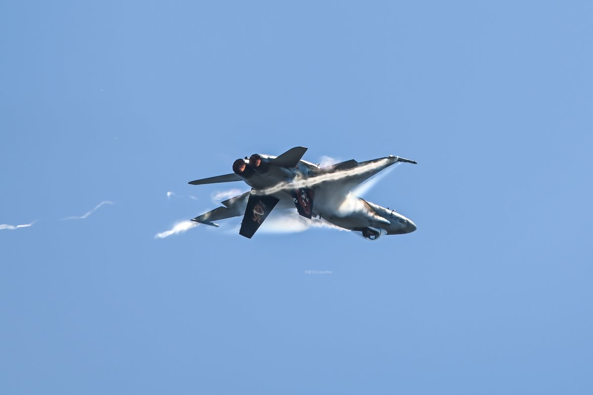 EGLLSpotter's tweet photo. Very cool #wingfluff on the Spanish F/A-18 Hornet at @airtattoo https://t.co/LxZhPro0GX