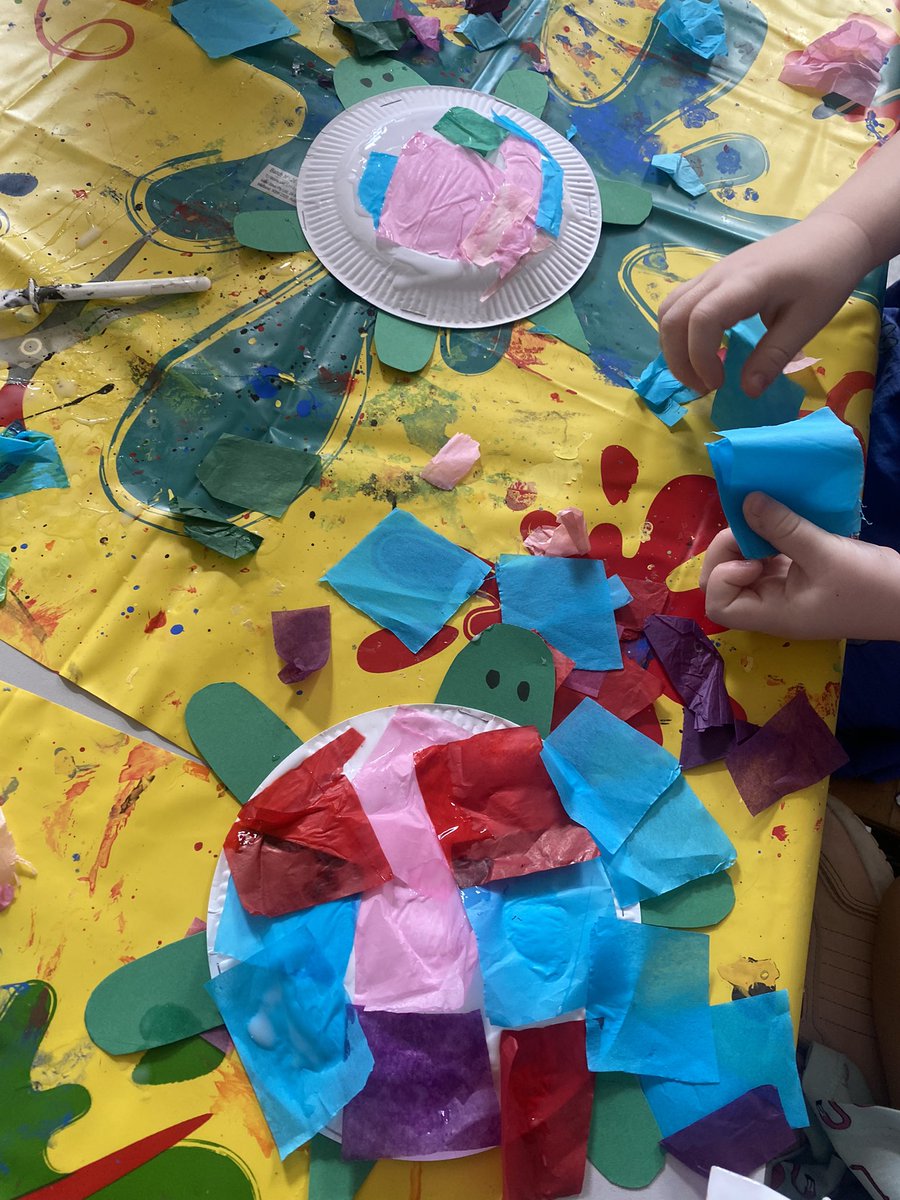 MissTaylor02okt's tweet photo. Decopatch turtles as we explore the seas 🐠.We had lots of children with us today so we have a variety of different turtles. #cheapcrafts #holidayclub #summercamp #summer #kids https://t.co/fFO57LfR1Q