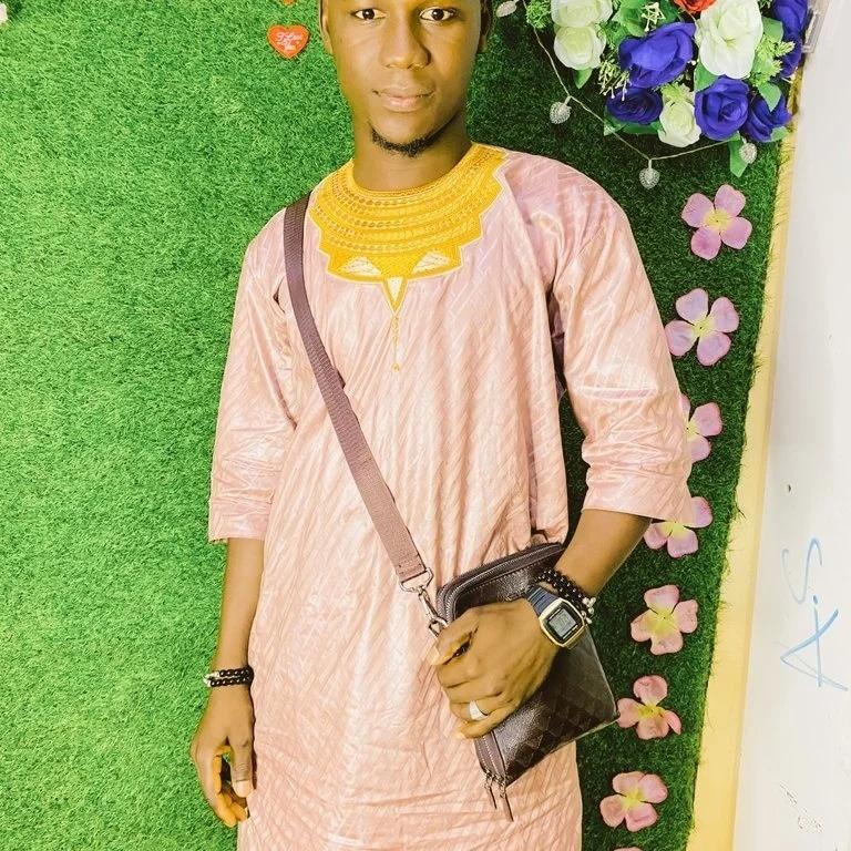 McschamThiam12's tweet photo. #NewProfilePic https://t.co/A0Cvh1r7E7