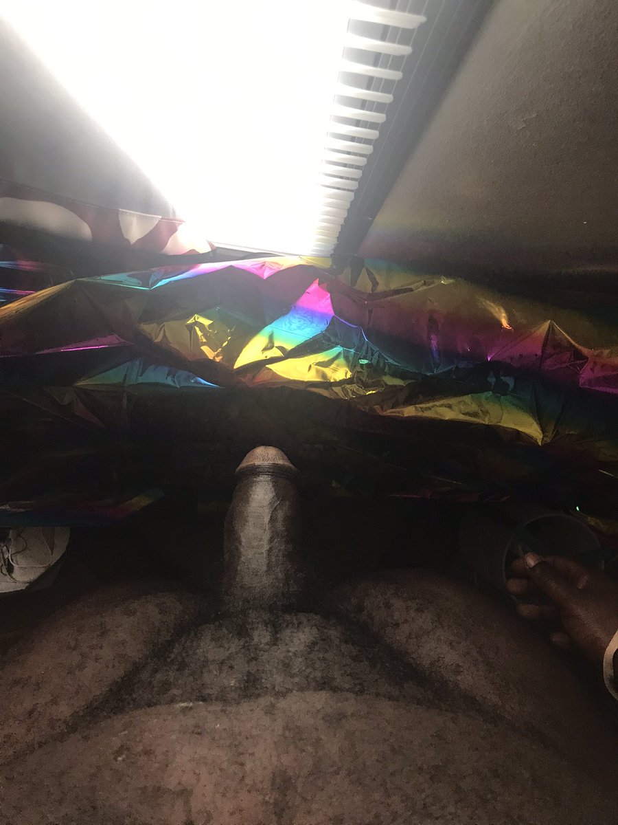 CuBearx's tweet photo. Who like deep throating first thing in the morning? 😴 🌞 https://t.co/0nlr2LxeAG