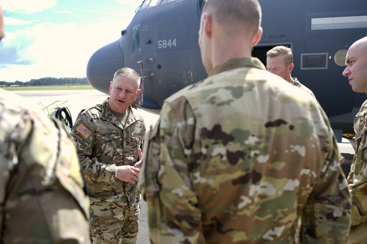 AFSpecOpsCmd's tweet photo. #ICYMI The #SOCNORTH commander, Brig. Gen. Shaw Satterfield, visited #AFSOC last week to discuss future training opportunities and tour an AC-130J. @socnorth @USSOCOM https://t.co/D7hy9HGQD7