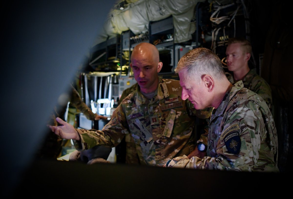 AFSpecOpsCmd's tweet photo. #ICYMI The #SOCNORTH commander, Brig. Gen. Shaw Satterfield, visited #AFSOC last week to discuss future training opportunities and tour an AC-130J. @socnorth @USSOCOM https://t.co/D7hy9HGQD7