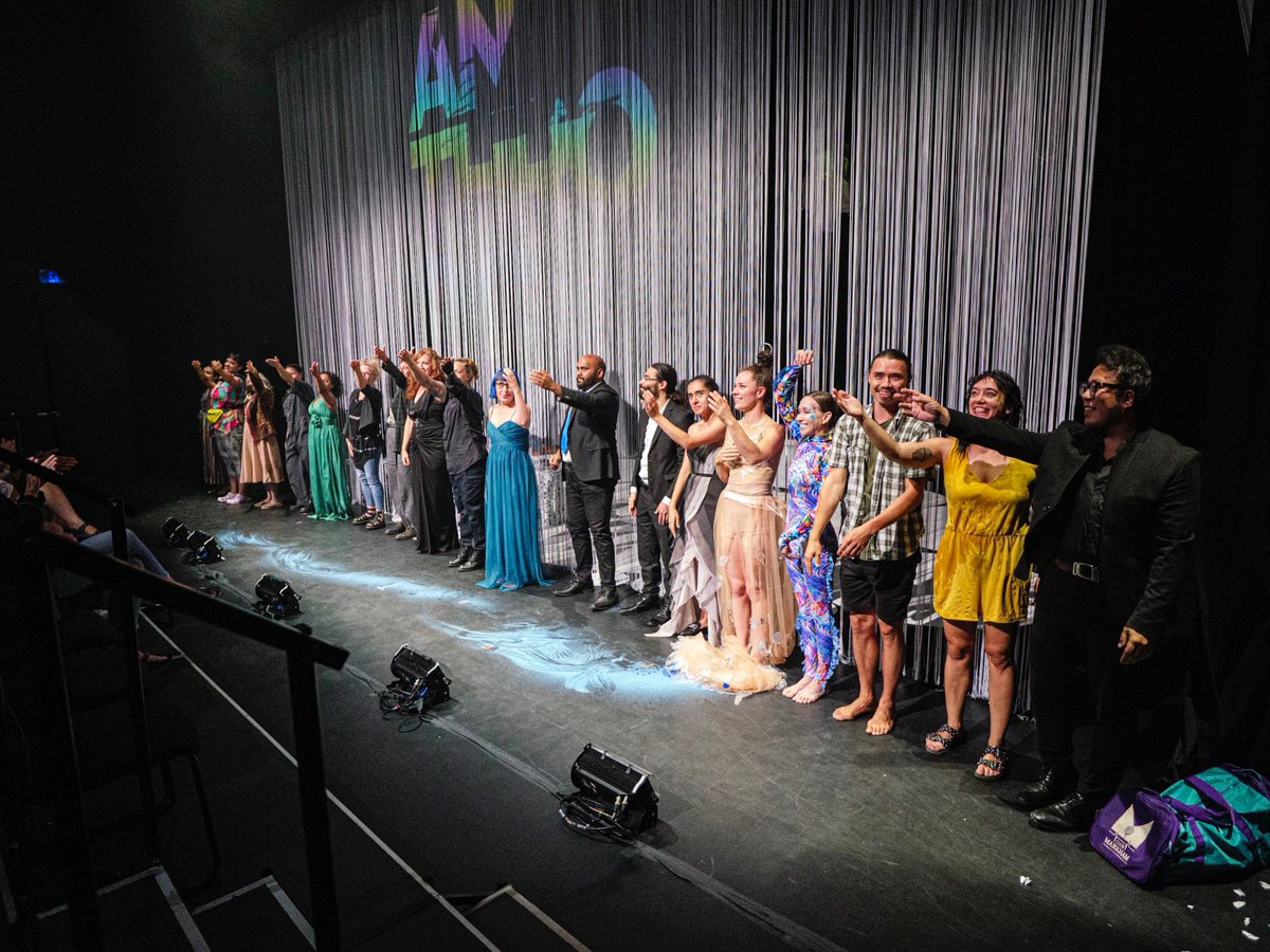 terrbearlim's tweet photo. Some gorgeous photos of Team BOTE @BOTE_show from the production, ‘Anthropic Traces’, miss you all 🙂

Photo Credit: Lori Ryerson 

#toronto #circus #torontoevent #flute #torontotheatre #theatre #newmusic https://t.co/BSdbCzOJNb