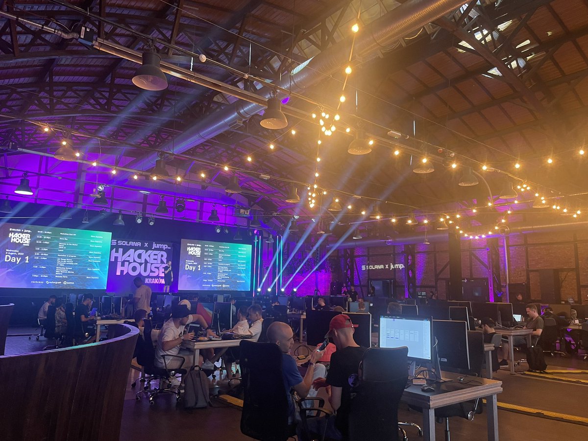RelookTravel's tweet photo. Hey folks 👋 Relook is participating in @hackerhouses ! Thanks to @solana 🎉

#metaverse #web3 #Solana https://t.co/dE0NHDQLgw