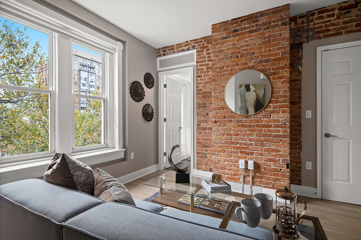 Urban Pace tweet media