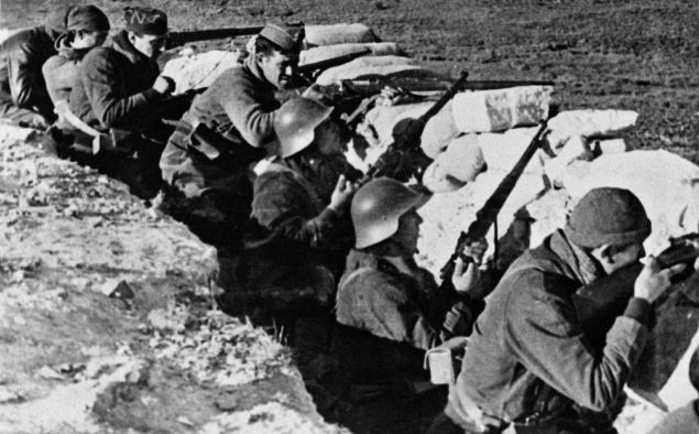 civil_spanish's tweet photo. #OTD1938 #Loyalist forces try to advance in the area of #Fayon without success, but both armies start to prepare for the next stage of the #Ebro Battle. The #loyalist forces will play defence again, with a river at their backs and with a material disadvantage. https://t.co/rDfVOpQC09