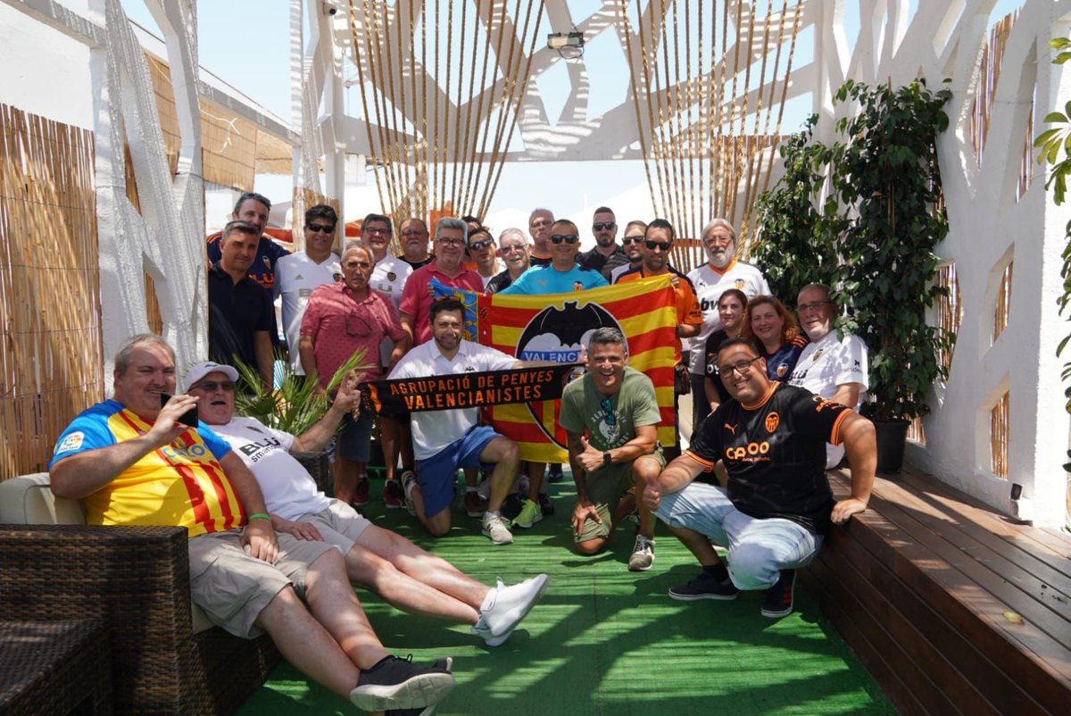 Dia importante para nuestros vecinos de #Castellon, encantados de acompañarlos en un buen ambiente de futbol, esta noche estaremos presentes en #Castalia para el amistoso por el #Centenario del @cdcastellon . Gracias <a href="/FEDPECAS/">FEDPECAS</a>