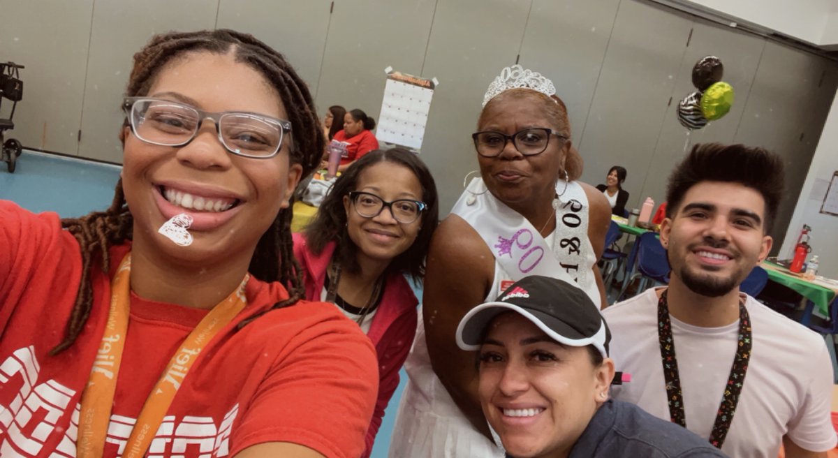 Happy Belated Birthday to The Best Secretary Ever, Ms. Jones!!!
<a href="/KennedyCougs/">Kennedy Elementary</a> #SafariToSuccess #ExcellentOnPurpose <a href="/AliefISD/">Alief ISD</a>