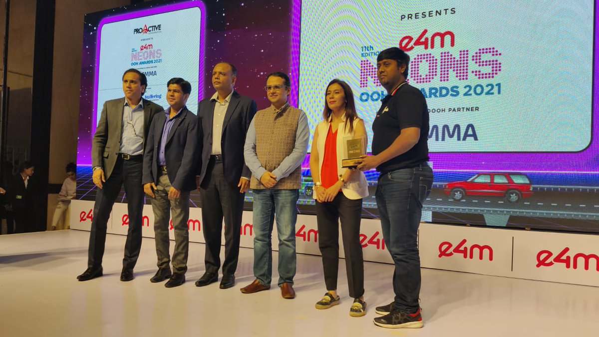 e4mevents's tweet photo. A huge round of applause to AirAsia India as they take home a gold under Best/Innovative Brand Fit within Existing Medium #OOHawards @AirAsiaIndia https://t.co/rz7B6AZ2A5