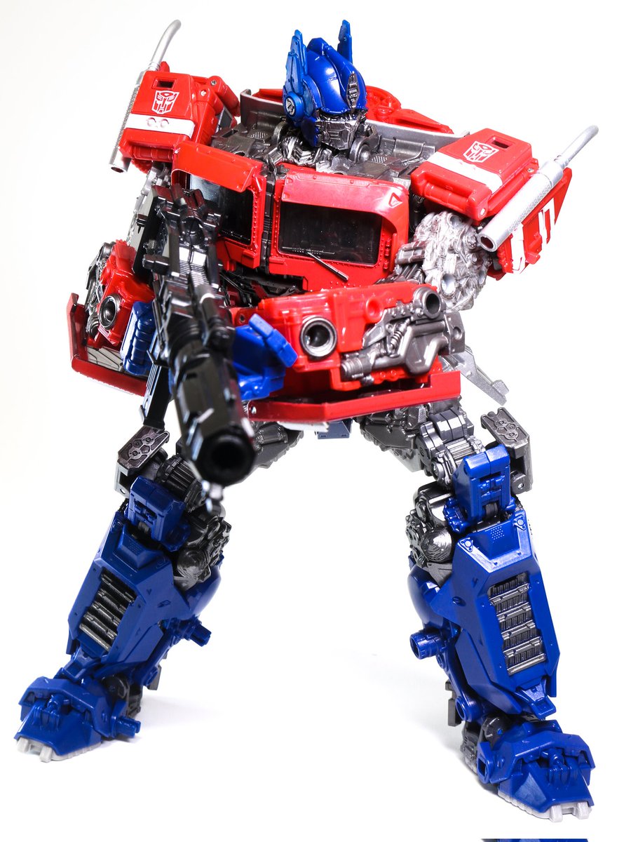 mimunob's tweet photo. MPM-12 オプティマス・プライム (バンブルビー版)
#transformers #bumblebee #MPM12 #OptimusPrime #TFTOYの面白さを伝え隊 https://t.co/PKP9ZsNV0z