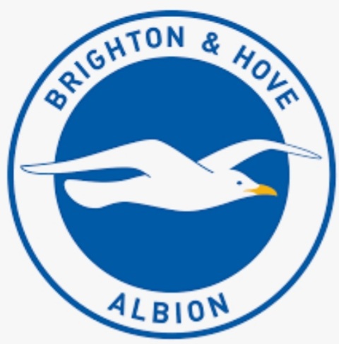 TalkFoot4048's tweet photo. #MUNBHA

📅 Sunday 7 Aug
📺 @SkySports
⚽️ 14.00 KO
🏟 #OldTrafford
Ref - Paul Tierney

Will #Ronaldo start? 
be on the subs bench?
Or dropped?
For this season opener

Will #BHAFC gain another win over #MUFC after their 4-0 demolishion of Utd at the end of last season? https://t.co/BOWkuuUmNd