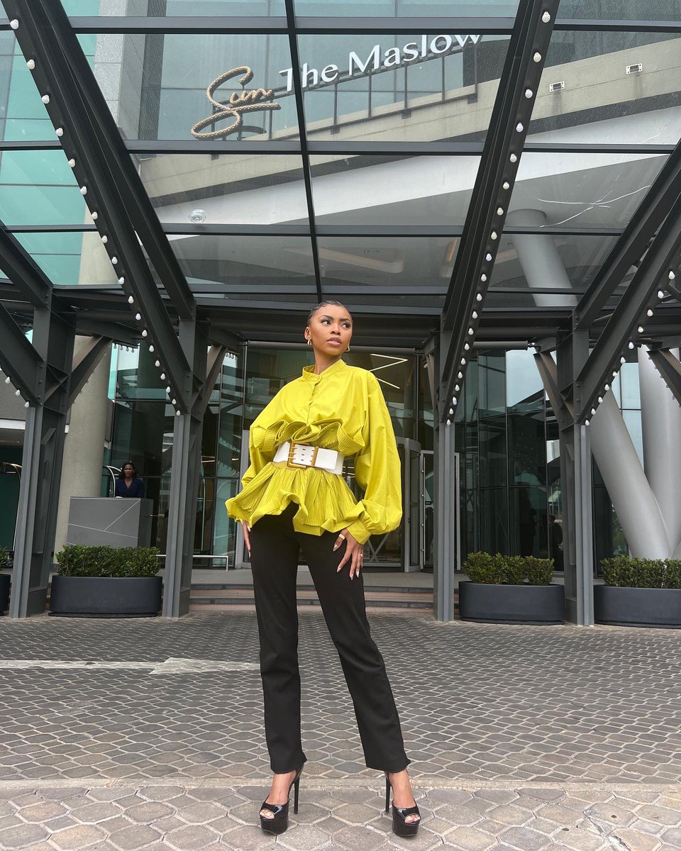 ayanda_thxbethe's tweet photo. “Hear me as a woman. Have me as your sister on purpled battlefield breaking day, so I might say our victory is just beginning. See me as change. Say I am movement, that I am the year, and I am the era of the women.”

Happy Womens’ Month

👗: @frnchofficial https://t.co/ug6lbuCTKl