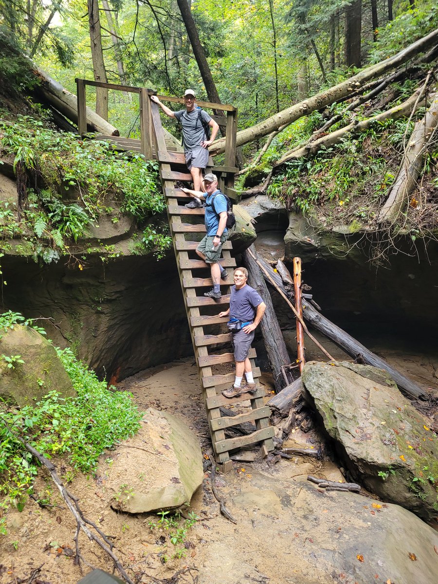 edirick7's tweet photo. @HCHikingClub my favorite HC2 photo, at Turkey Run https://t.co/OymFXHLwdk