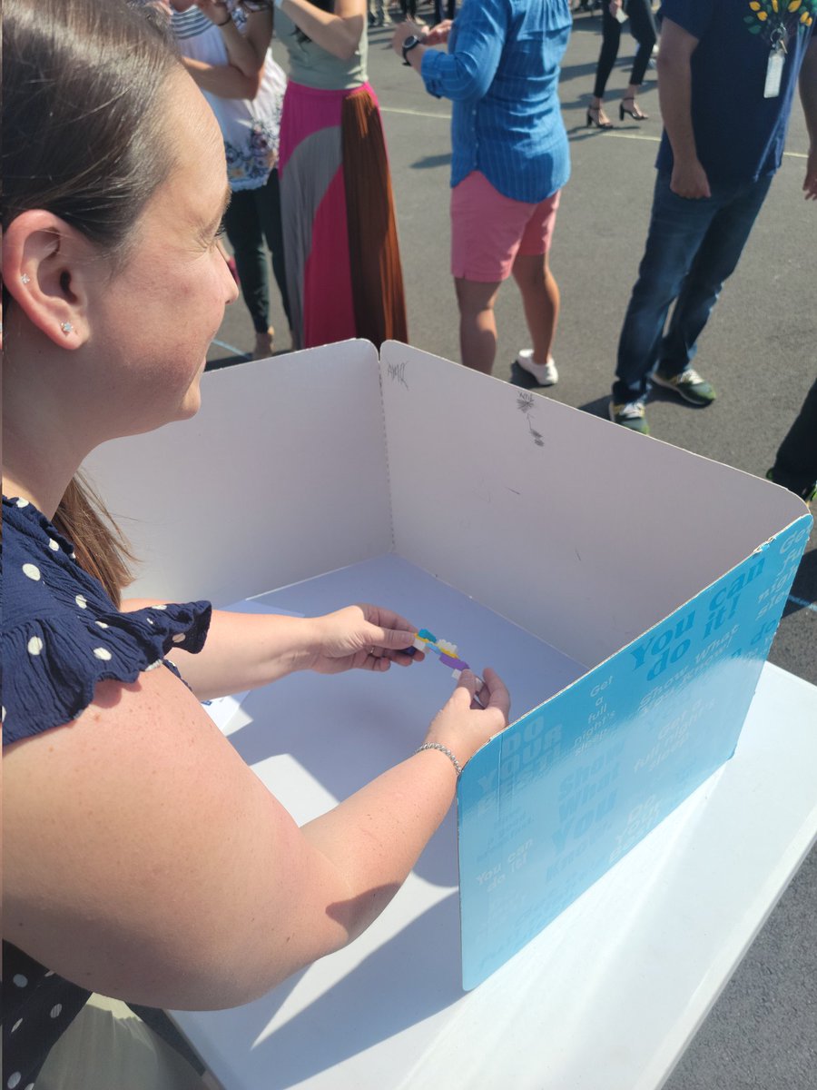 andler_callie's tweet image. Who says you can&apos;t learn through play? #SLA2022 @GreeceCentral C&apos;mon @GreeceOlympia!!💪