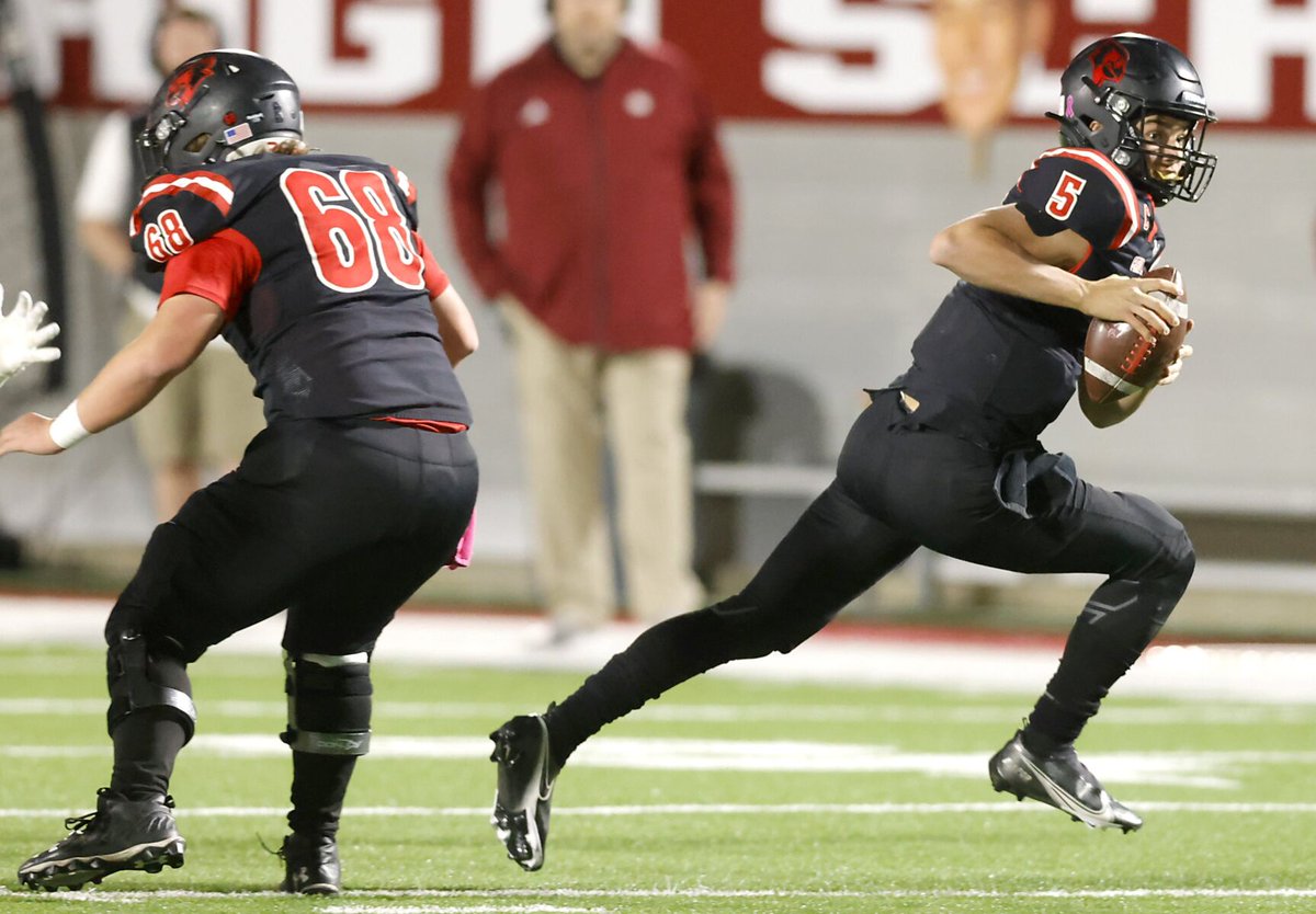 Is <a href="/Vps_football/">Verdigris Football</a>'s <a href="/d_white262/">Dylan White</a> the top area quarterback? Vote now in the 2022 All-World Preseason Football Contest tulsaworld.com/sports/high-sc… #okpreps