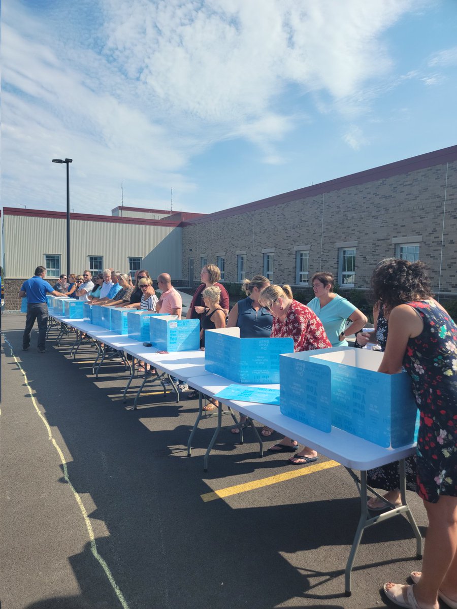 andler_callie's tweet image. Who says you can&apos;t learn through play? #SLA2022 @GreeceCentral C&apos;mon @GreeceOlympia!!💪