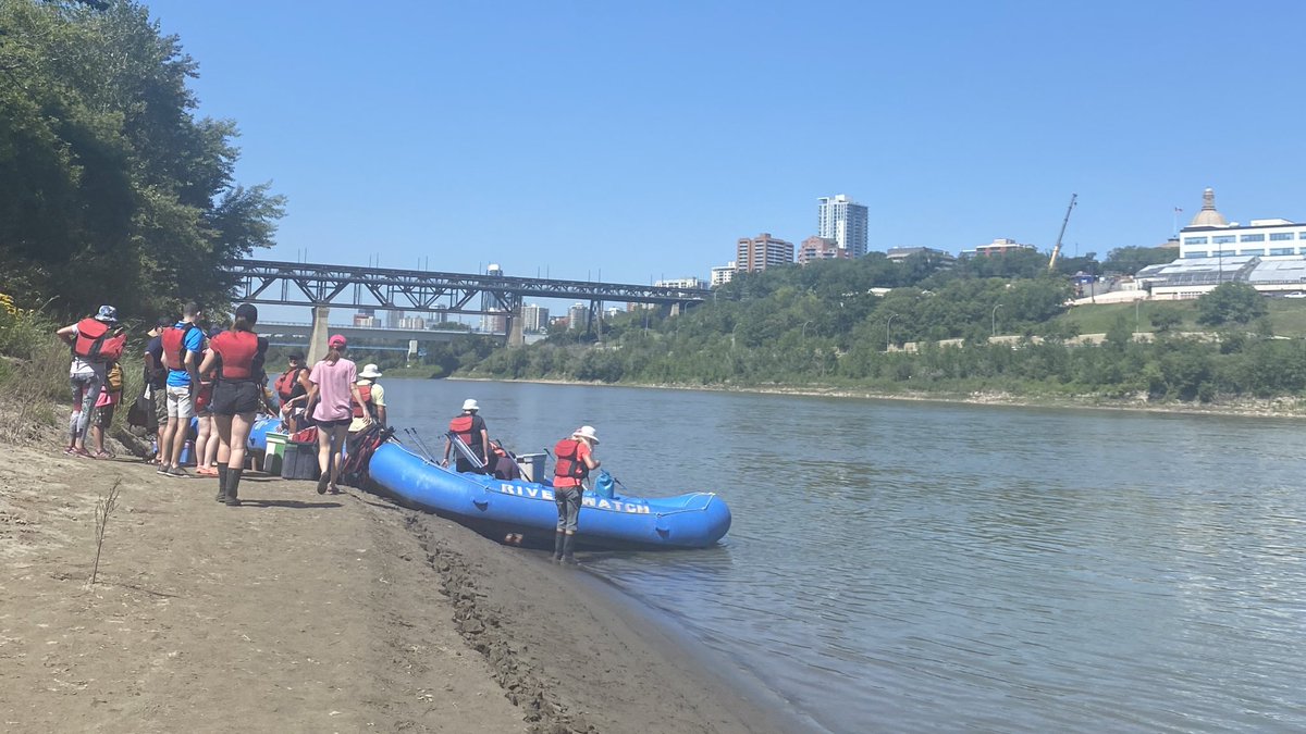 EdmAMCBC's tweet photo. The RiverWatch Institute of Alberta is offering a series of summer Eco Float rafting tours down the North Saskatchewan River. #EdmontonAM producer @kavanusha grabbed a paddle and checked it out. Hear about her experience at 8:20 a.m. https://t.co/MPxgAaKuKe