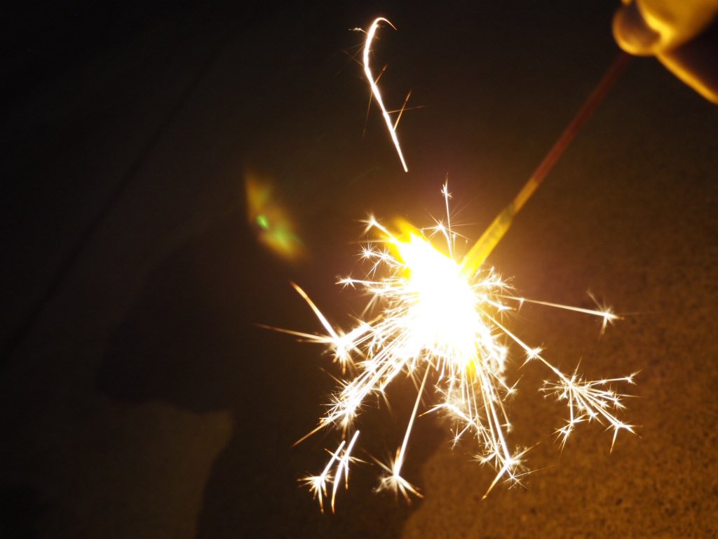 Nano54567945's tweet photo. 夏の��。

#写真好きな人と繋がりたい 
＃花火 ＃夏 https://t.co/OyEz0Hgfga