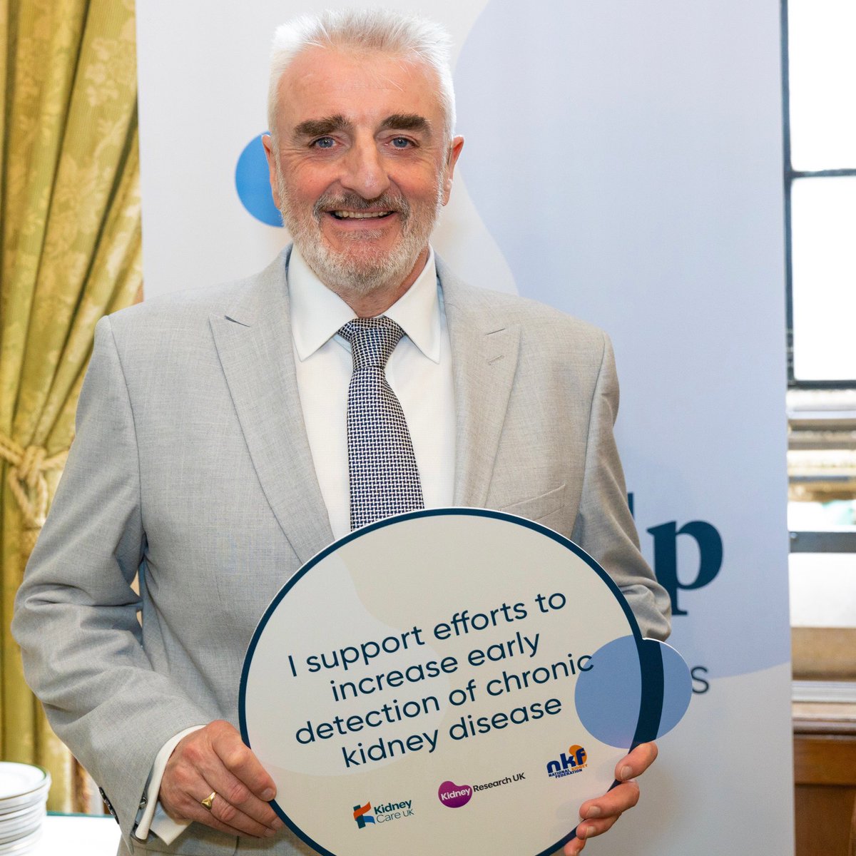 TommySheppard's tweet photo. I support efforts to increase early detection of chronic kidney disease. 

It was great to hear from the teams at @healthyio1, @kidneycareuk, @kidney_research &amp; @NKF_UK recently on their work to improve early detection rates. #WeeCanHelp https://t.co/NGUARqUzH0
