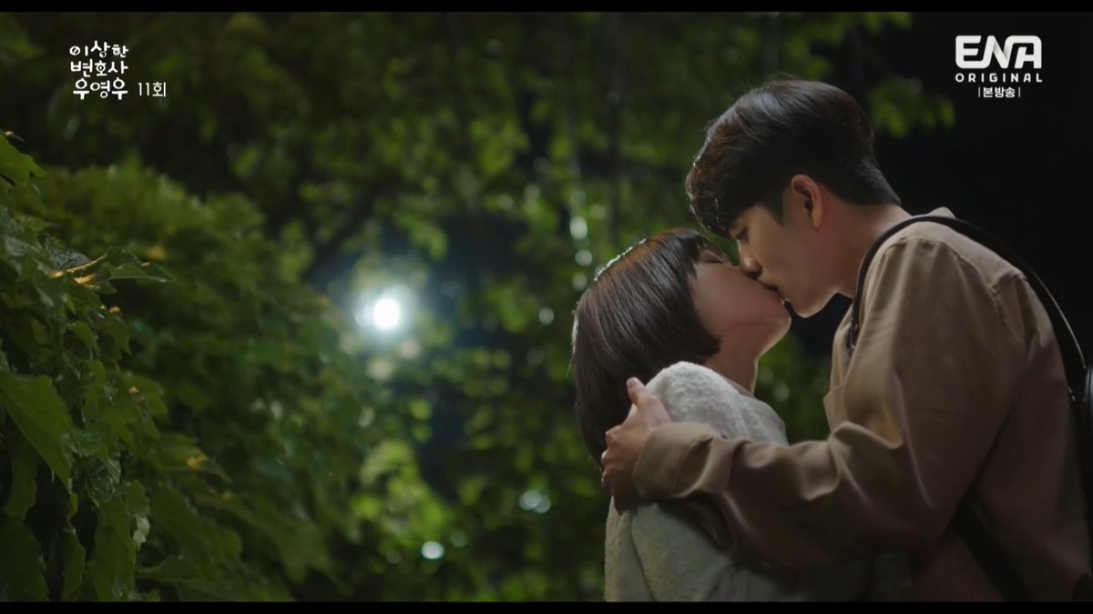 apaajahlah_'s tweet photo. cungg yang pengen nangis karena iri pengen punya laki kaya Junho ☝🏻😭
#ExtraordinaryAttorneyWoo
#ExtraordinaryAttorneyWooEp11 https://t.co/qhKmYw4LrA