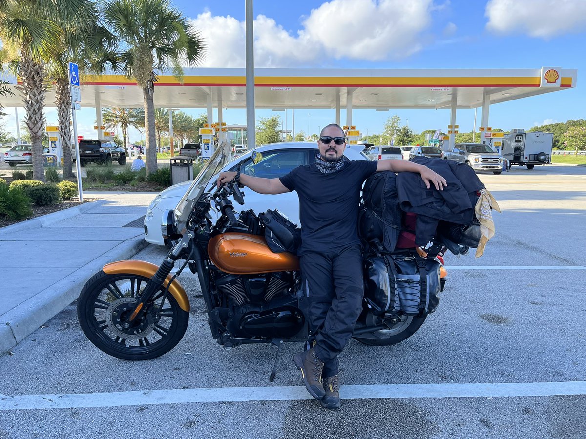 revvinrav's tweet photo. Miami Florida ✈️ Vermont. 15 day round trip! https://t.co/6TiJkCNYXd