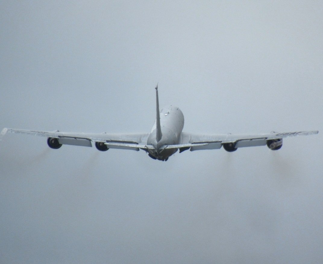 BloodyPolitics's tweet photo. Grey skies and a fly-past from USAF KC135 Stratotanker #ROMA13 60-0353 🇺🇸 

#avgeek https://t.co/gxUaNnvYfJ
