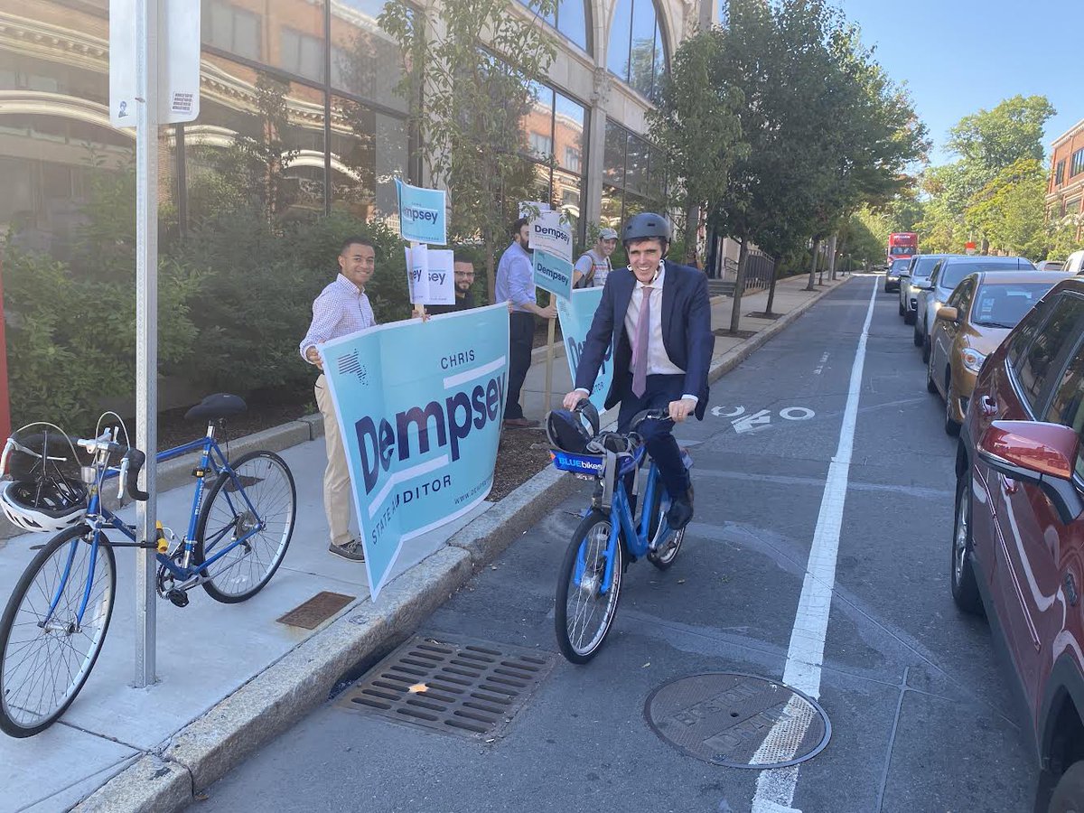 cdempc's tweet photo. Rolling up to our first State Auditor debate on a @RideBluebikes! Tune in at 11AM on @WBUR’s @RadioBoston to hear how my background in transportation prepares me to help fix a broken system statewide. https://t.co/u96xeSLsvn #mapoli https://t.co/5VmQhEsgwT
