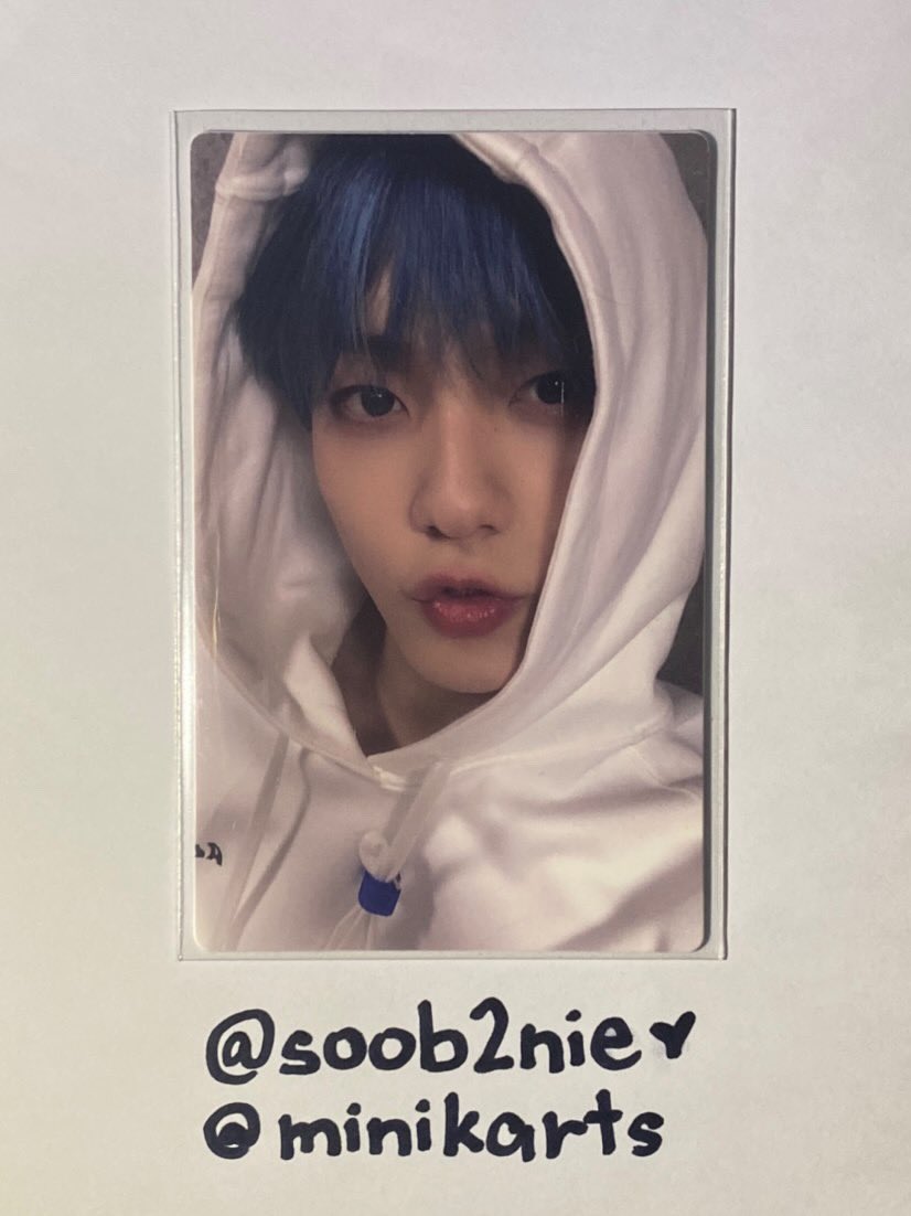 gojosoob's tweet photo. 🧸 ic wts lfb ( selling for a friend @minikarts ) .ᐟ 

╰ txt soobin hoodie minisode1 lucky draw m1bh m2u ld

🎨 qyop, (tentative) dop: 3 weeks
🎈has minor scratch in the right eye
🧼 check thread for more deets! ᵕ̈
⭐️ drop offers thru dm

🫧 rts are appreciated! ◡̈ https://t.co/SIj86KUM4F