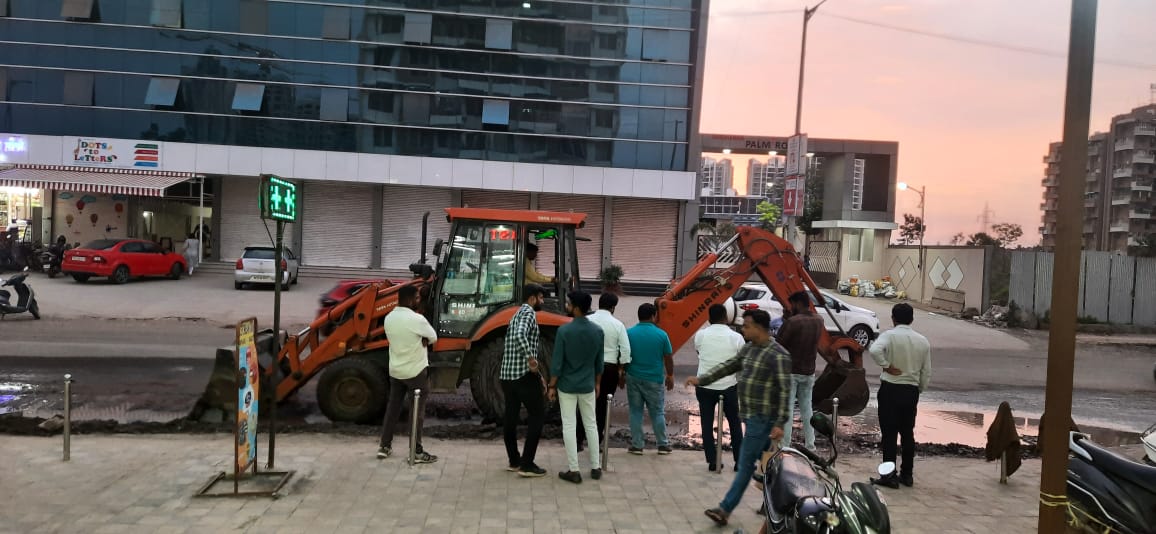 nileshmendhe's tweet photo. Thank you @pcmcindiagovin  Finally something is happening 🙏 https://t.co/Igk04pcGHE