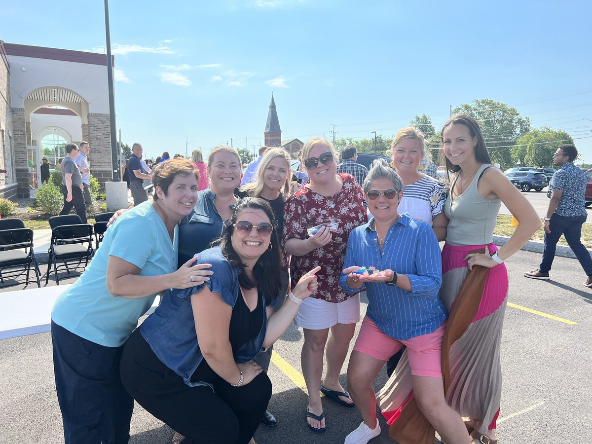 lampman_kelly's tweet image. Listening and communication challenge winners!! @LongridgeGCSD @GCSDsuper #SLA2022