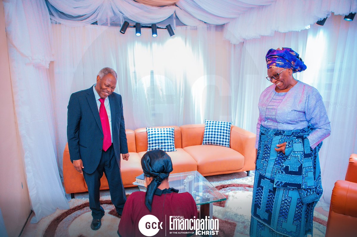 adelamuse's tweet photo. It was a rare privilege to have a special time out with my spiritual Parents and Mentors❤️ @dclmhq with @pastorwf_kumuyi during the #GCK at the #impactacademywithkumuyi https://t.co/oISbMrpmtM