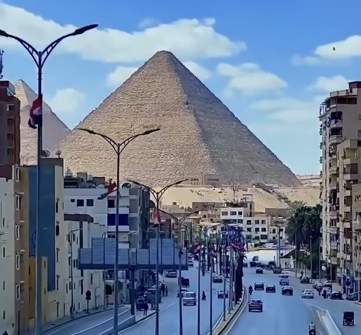 La foto que nunca vemos de las pirámides de Giza, Egipto.