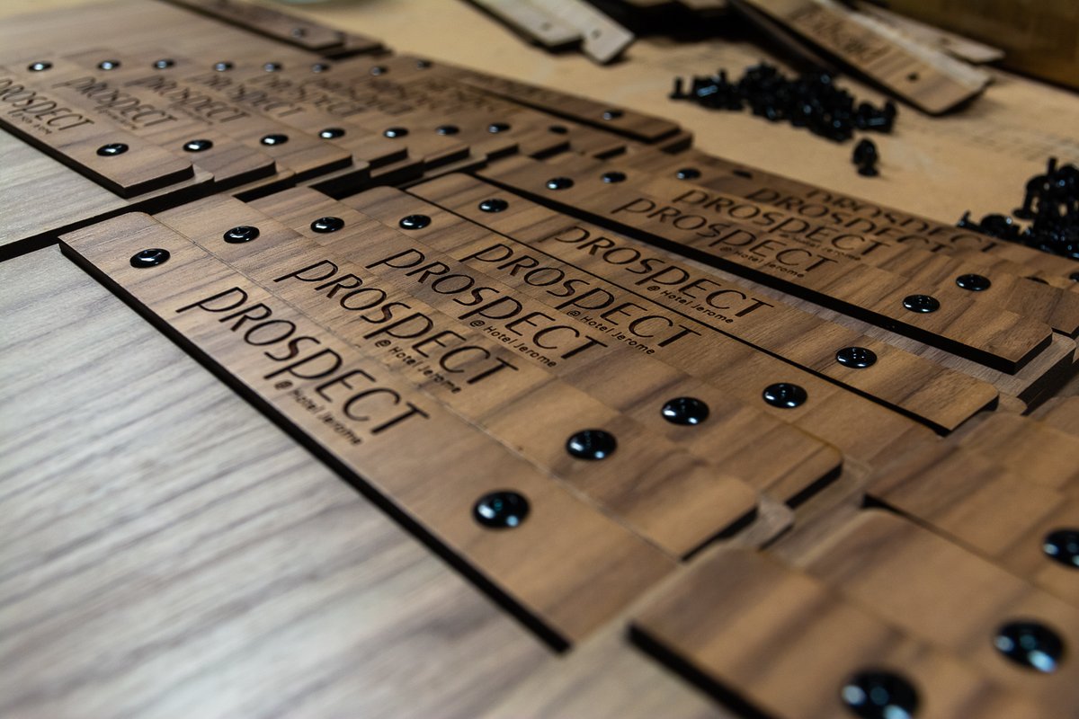 PlywoodExpress's tweet photo. Wood Menu Holder - Walnut Species ✨

#architecturalpanelsflorida #woodveneerflorida #plywoodflorida #mdfflorida #interiordesignmiami #woodworkingmiami #woodproducts https://t.co/uHcGmZDw3U