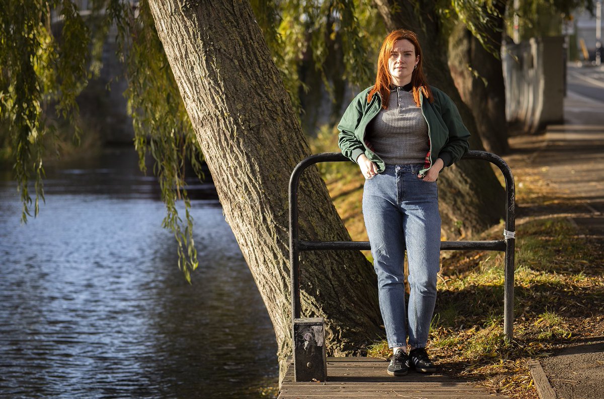 JimLeonardPhoto's tweet photo. Esther, a portrait by the Grand Canal in Dublin

#photography #portrait #leica #dublin https://t.co/dk22qkuKsm