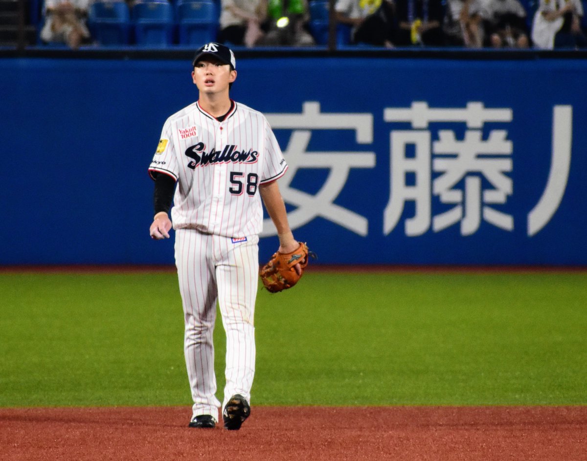 Begin掲載 スワローズ swallows 58 長岡 タオル 初ホームラン 初HR