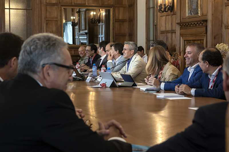 cantabriaes's tweet photo. ✅ @Pablo_Zuloaga destaca el papel de #Cantabria en materia de energía nuclear como única región con un Cluster industrial en este ámbito

✅ Ha participado en la inauguración del encuentro @UIMP 'Perspectivas de la energía nuclear en España'

ℹ️➡️ https://t.co/TGgRzKRR4N https://t.co/zbwPh3cX6p
