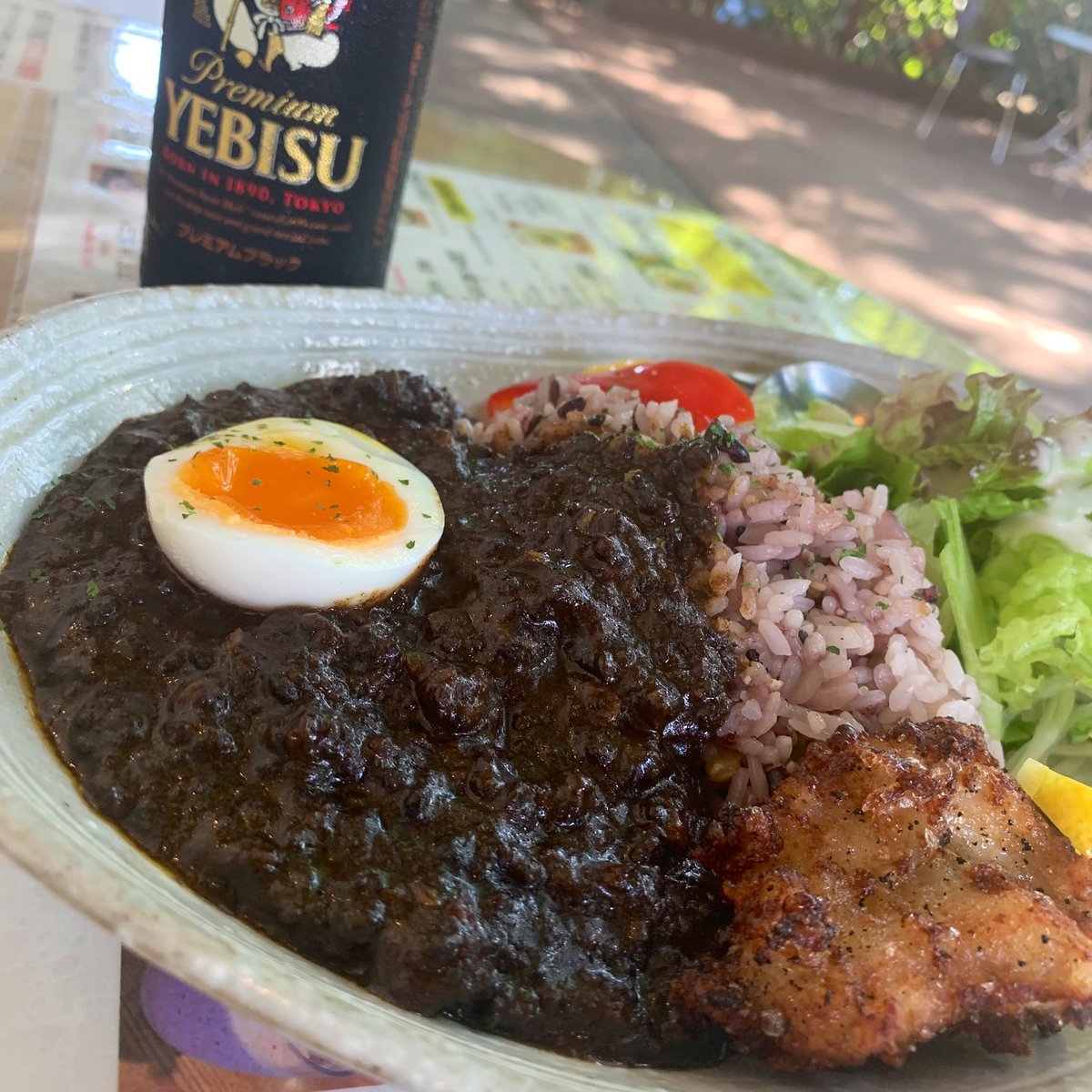 久々に1番好きなカフェで1番好きなカレーと黒ビール。
唐揚げおまけしてくれて嬉しい🥺✨