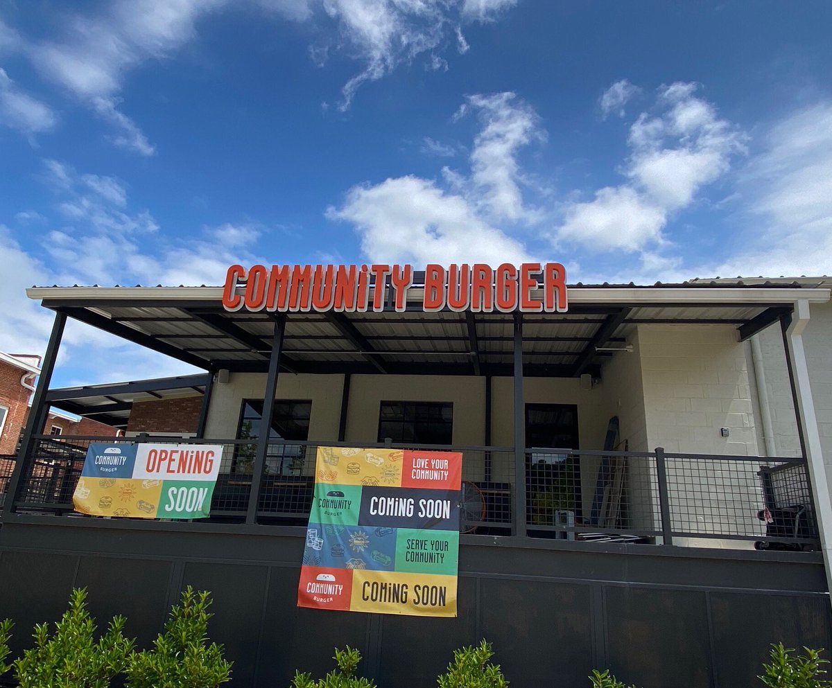 Altair_Sign's tweet photo. be on the look out for the opening of community burger in The Mill on Etowah 🍔🍔 #signinstallation #shoplocal #signage #SmallBusiness https://t.co/pDtlQNWIXr