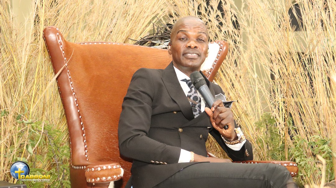 IAmLesegoDaniel's tweet photo. 𝗕𝗘 𝗛𝗢𝗟𝗬 when the #TheSpiritOfHoliness leaves a person, lies become their language irregardless of whether they speak the Word, this is when  #TheSpiritOfPurity is taken away from the person. There is no safety with such a person.#MaitainYourPurity #WalkHabituallyByTheSpirit https://t.co/yX4JsAqhGu