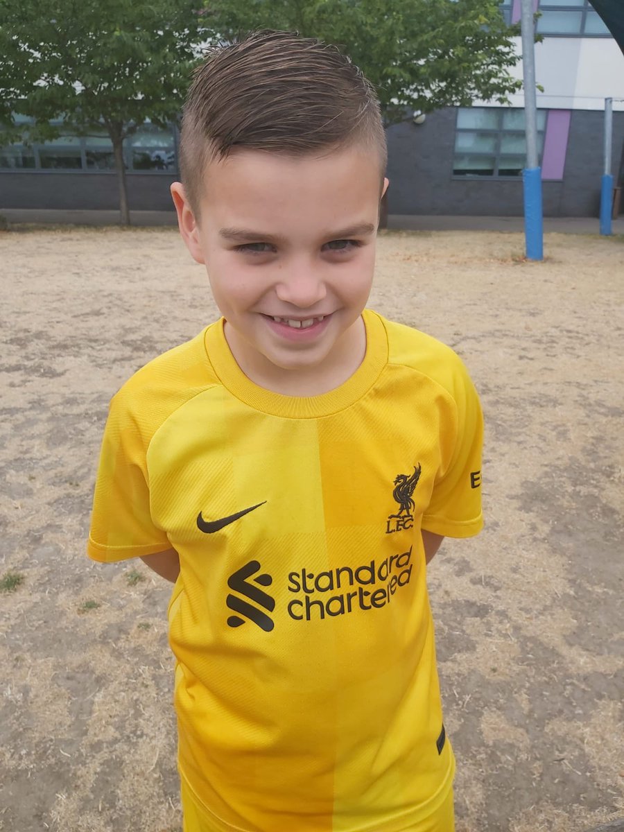 kiny1912's tweet photo. @Alissonbecker Elijah found out today he's made it into @EastleighFC academy! He's following in his heroes footsteps. #ynwa #spitfires #yourrehishero https://t.co/RTMEG6hL5M