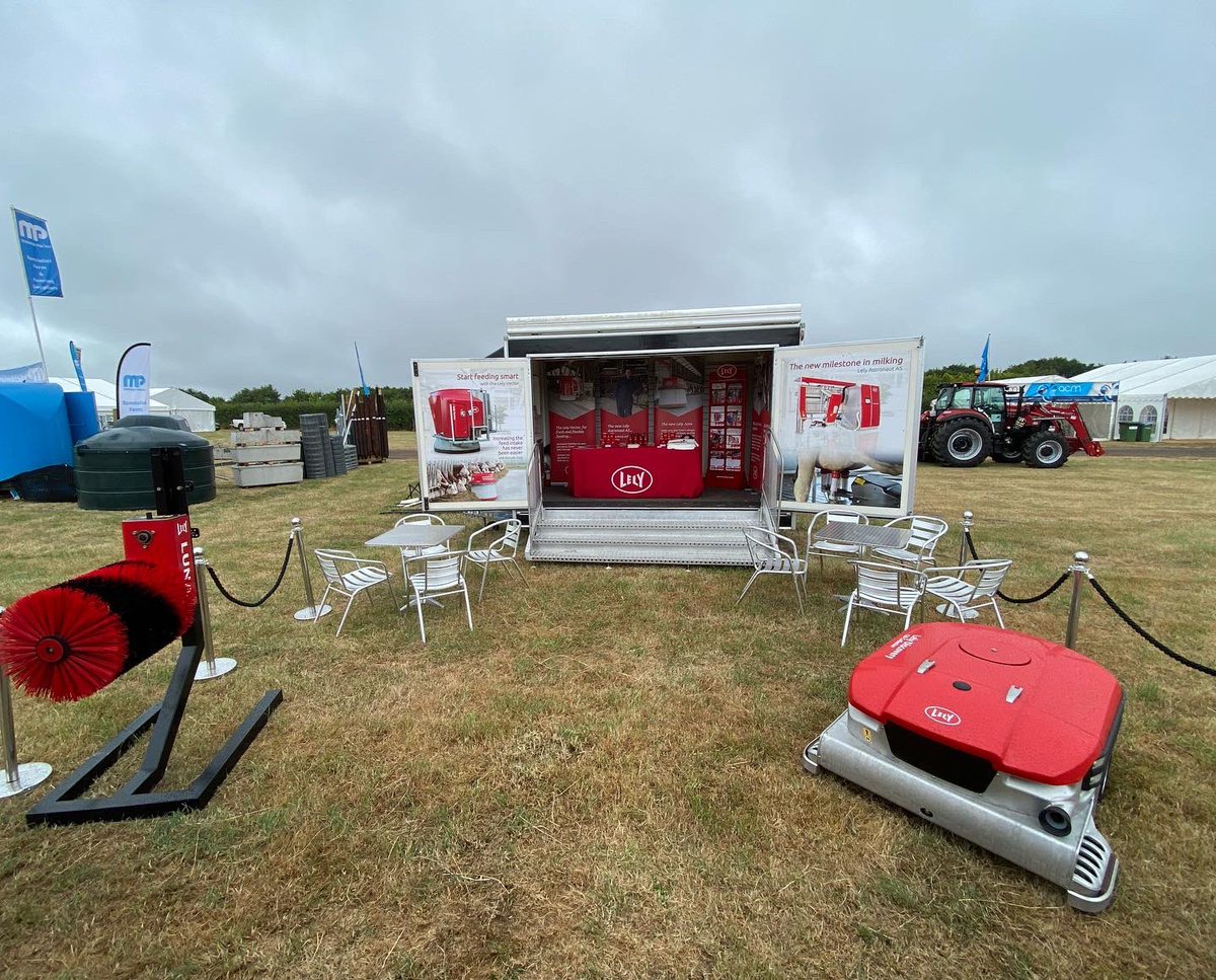 LelyHolsworthy's tweet photo. It’s the @HonitonShow1890 TOMORROW (Thursday 4th August) & we’re onsite setting up for what we know will be a great day!
Come and find us on Avenue B, Stand 124.
#honitonshow #showsetup #devonfarming #lely #lelydevonandcornwall https://t.co/ekzj572qET