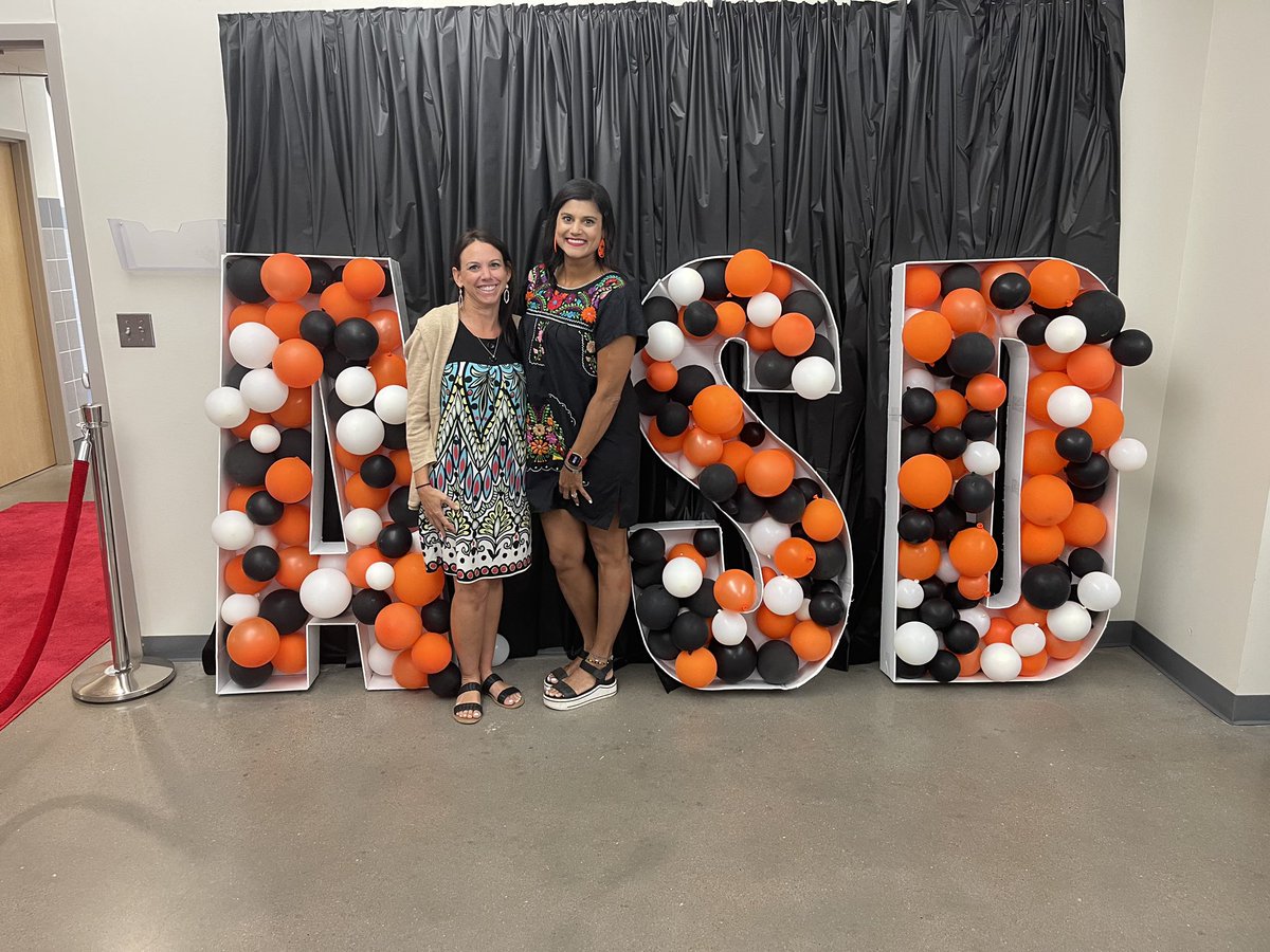 Day 2 of New Teacher Academy <a href="/AledoISD/">Aledo ISD</a>! #lovekids #growthmindset