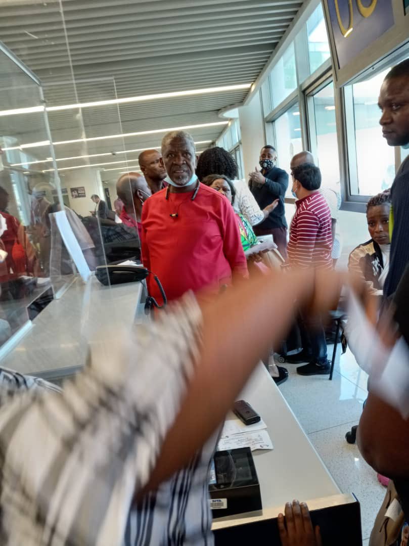 ibiyinxcs's tweet photo. @flyethiopian You guys are terrible you left all the black passengers stranded and took the white passengers! This is beyond believable. @instablog9ja @Omojuwa My mum is stranded in another country for 3 days https://t.co/9CjWfTNRyn