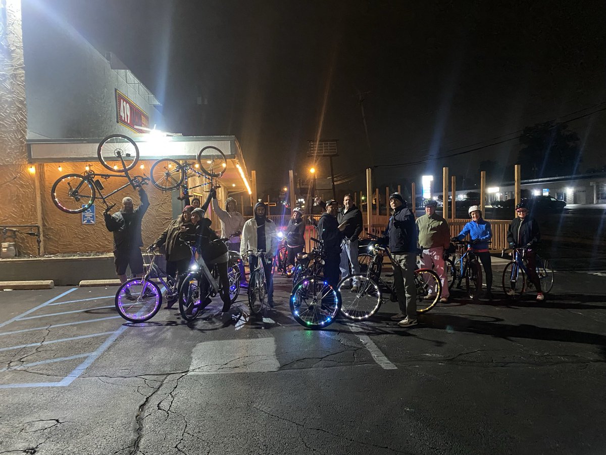 Brightz_Ltd's tweet photo. Tonight our #PedalsNPints ride with @PatronSaintsBrw and @WersellsBike takes us to 419 Tacos! We roll from Patron Saints at 7pm! https://t.co/V8xgMaoynp