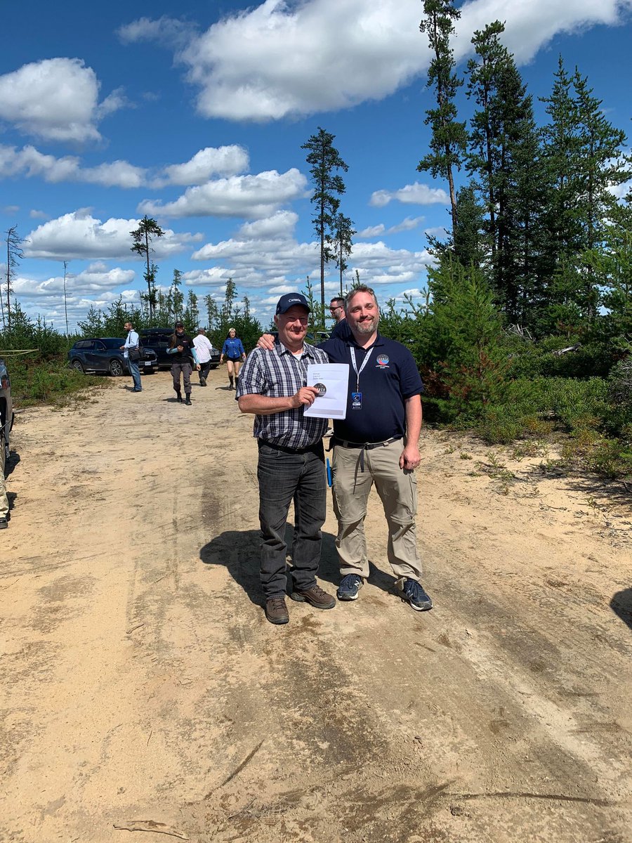 History in the making... 

#LaunchCanada's very own Adam Trumpour and <a href="/Transport_gc/">Transport Canada</a>'s Michel Cordeau ith the FIRST EVER authorization for an amateur experimental rocket launch in Canada!!!

#launchthenorth