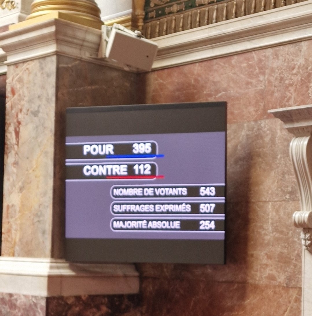 HadrienClouet's tweet photo. -3% de pouvoir d'achat pour tout le monde : ils l'ont voté.
Résistance dans la rue et dans les entreprises pour nos salaires ; mobilisation pour aider celles et ceux qui ne parviendront pas à économiser de quoi tenir jusqu'à l'hiver.
#NUPES https://t.co/zftAT3GPg3