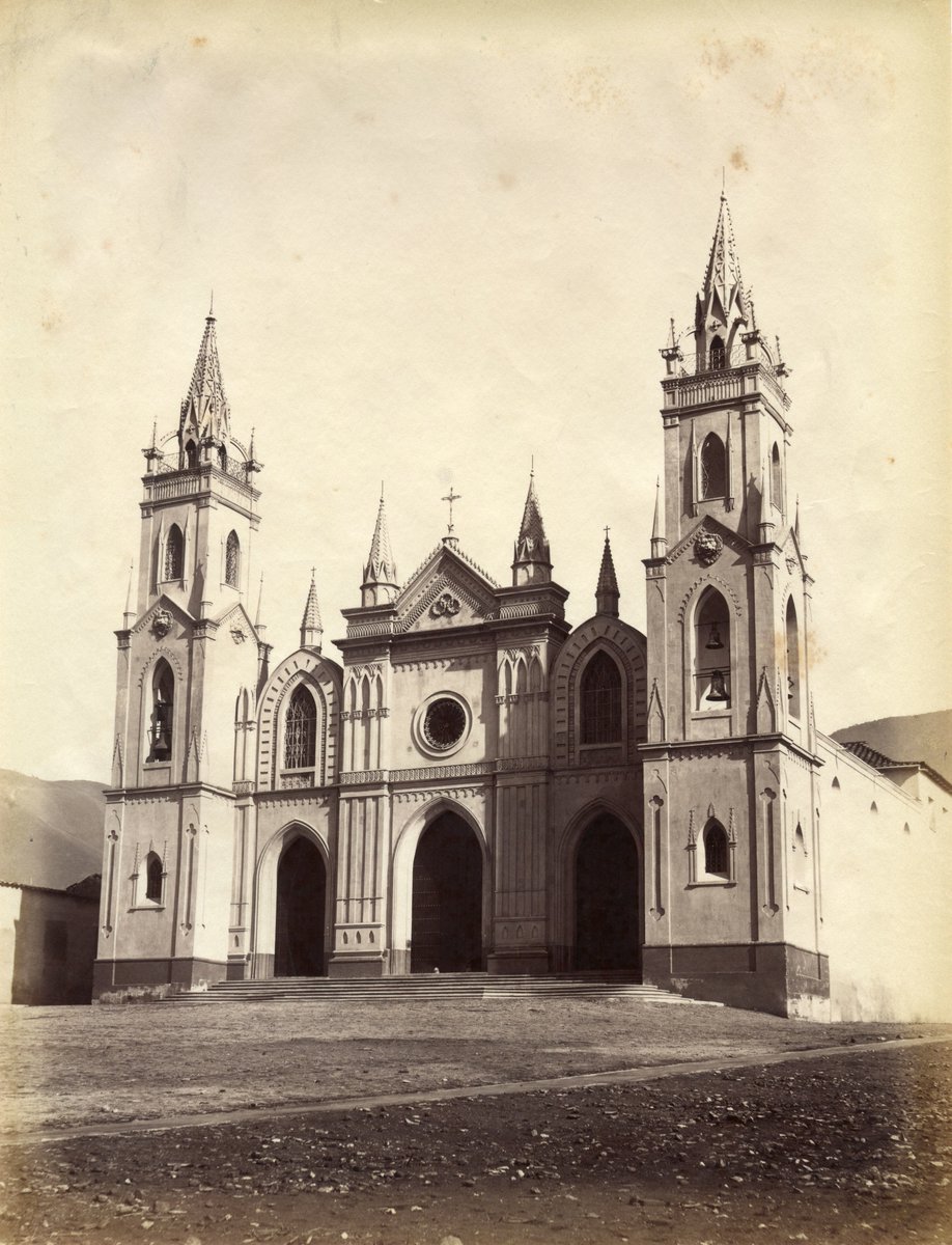 elarchivove's tweet photo. (1/5)
Seguimos mirando #LaCiudadDesdeElArchivo y en esta ocasión compartimos la evolución del Panteón Nacional. 

Foto #FedericoLessmann, Panteón Nacional, #Caracas 
Circa 1875 https://t.co/JeRtWFGNQl