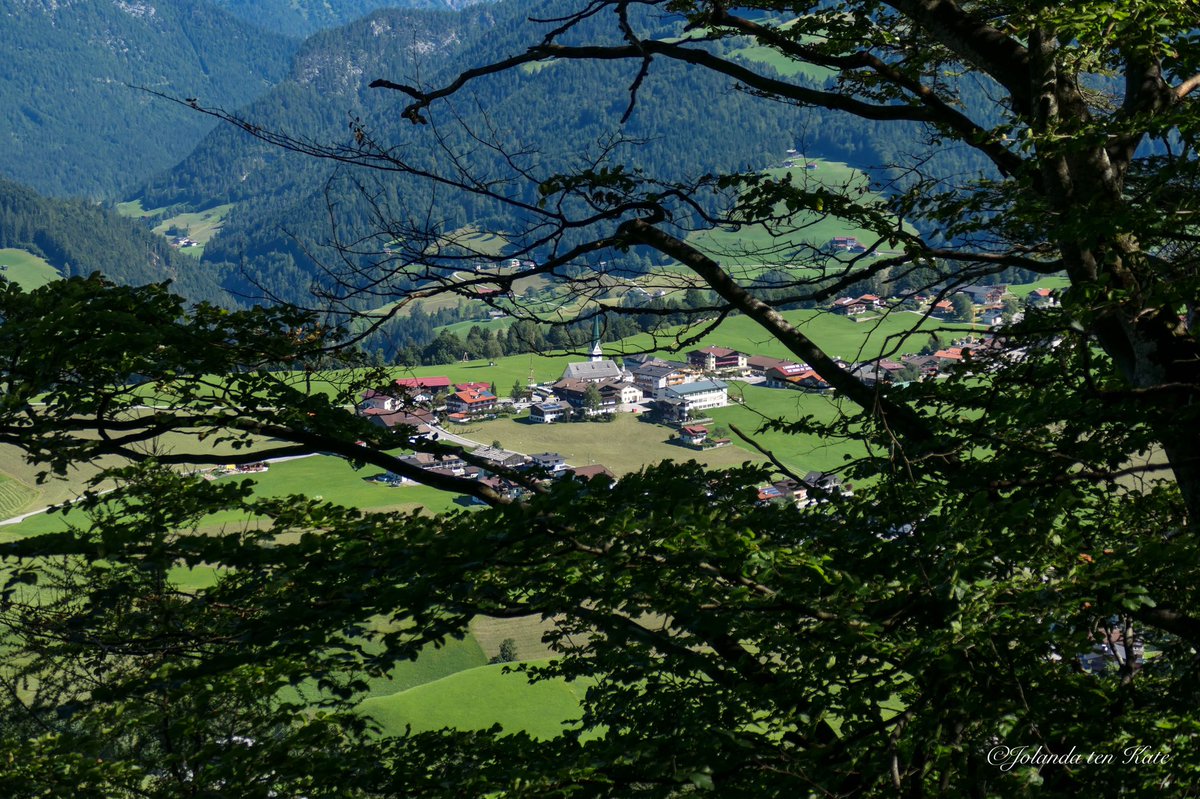 jolandatenkate's tweet photo. Een warme zomerdag.
@BrandenbergAlps @FAN_Oostenrijk @tirol @jolandatenkate @alpbachtaltirol #brandenberg #bergliebe #natuur #landschaftsfotografie #landscapephotography #landscapelovers @Martitenkate https://t.co/kHrt9u5puu